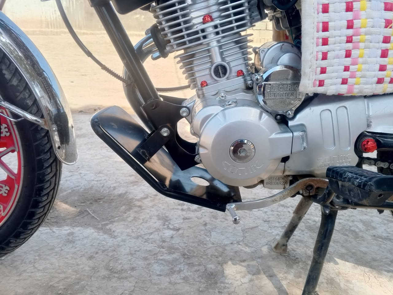 سلام عليكم دراجة للبيع سيفان موديل 2024 وراق سكنر مكفولة كفالة عامة مكان بابل  الشوملي السعر 600 وبيه مجال الستفسار ***********
