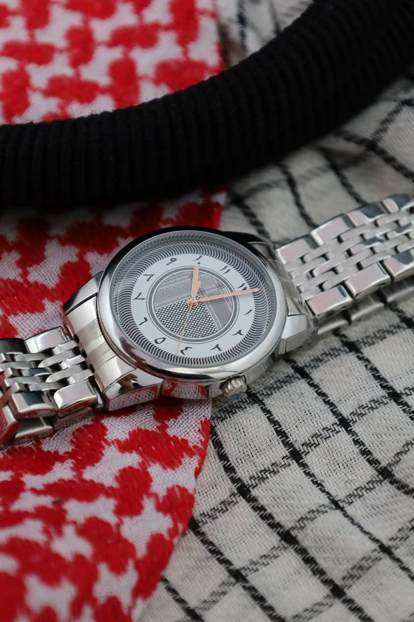 ساعة العگال العراقي
شنو رئيكم بهذا التصميم

مستوحى من الشماغ والعكال وسويناه داخل الساعة 

فولاذ مقاوم ومكينة مايوتا 2035 وزجاج معدني 

والسعر 40 الف بس


**إذا كنت صاحب هذا الإعلان وتريد حذفه لأي سبب، رجاءا أرسل رسالة إلى الدعم الفني**