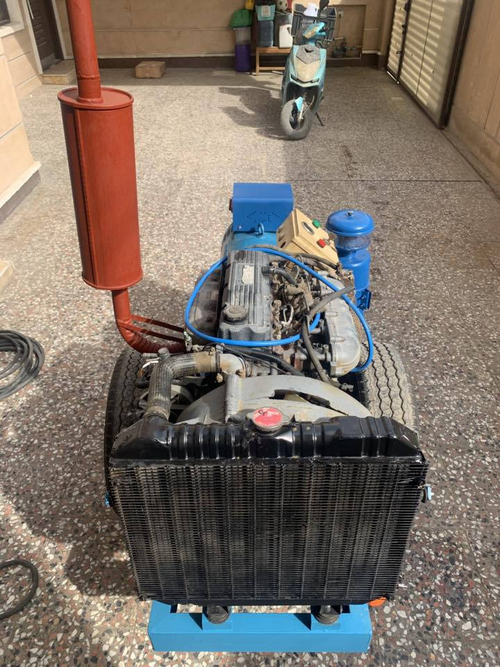 السلام عليكم
مولده kia  مكينه ممفتوحه 
راس توليد دولفين اصلي 30KV
مع الباتري 
السعر 13 ورقه 

المكان بغداد الشعب 

‎*********** الرقم
