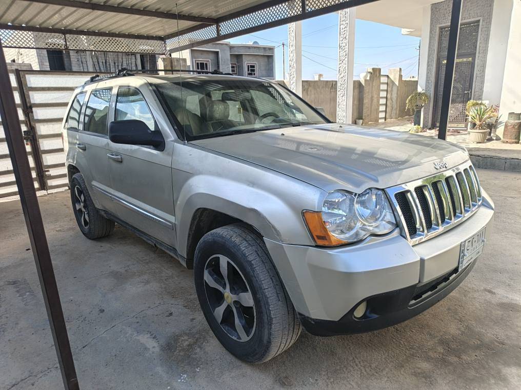 السلام عليكم للبيع جيب لاريدو موديل ٢٠٠٩ رقم بغداد شرط التحويل محرك وكير جدد صبغ جاملغ خلفي  تبريد تدفئه   سياره جاهزه السعر ٧٧ مكان السياره صلاح الدين العلم  للستفسار ***********/////*********** آفاق, القادسية
