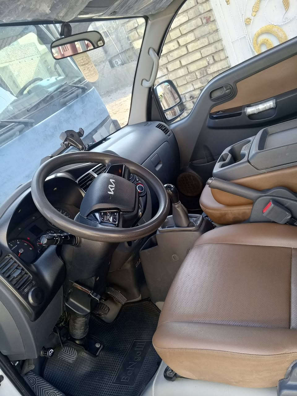 سلام عليكم كيا فحل للبيع موديل 2023 مفتوح سياره بلاديه مكاني بغداد
***********
