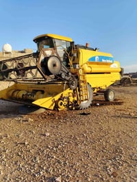 حاصوده نيهولند موديل 2006 للبيع السعر خاص علا هاذا رقم ‏‪07734480645‬‏