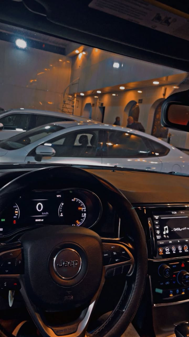 سلام عليكم
للـبيع جـيب2020

وارد امريكي حـادث قبق جنطه فقط وبل عراق صبغ باب صدر فقط بدون ايرباك 

مواصفات ليمتد

فتحه سقف 

كشنات كهرباء

كشنات تدفئه

حساسات امامي خلفي 

رادارات امامي خلفي

جنطه كهرباء

مكينه 6سلندر3600

مكاني بغداد

الاستفسار***********اتصل ودلل
