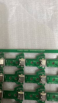 بورت شحن PS4 • Fjds-055 • ٦٠ قطعة