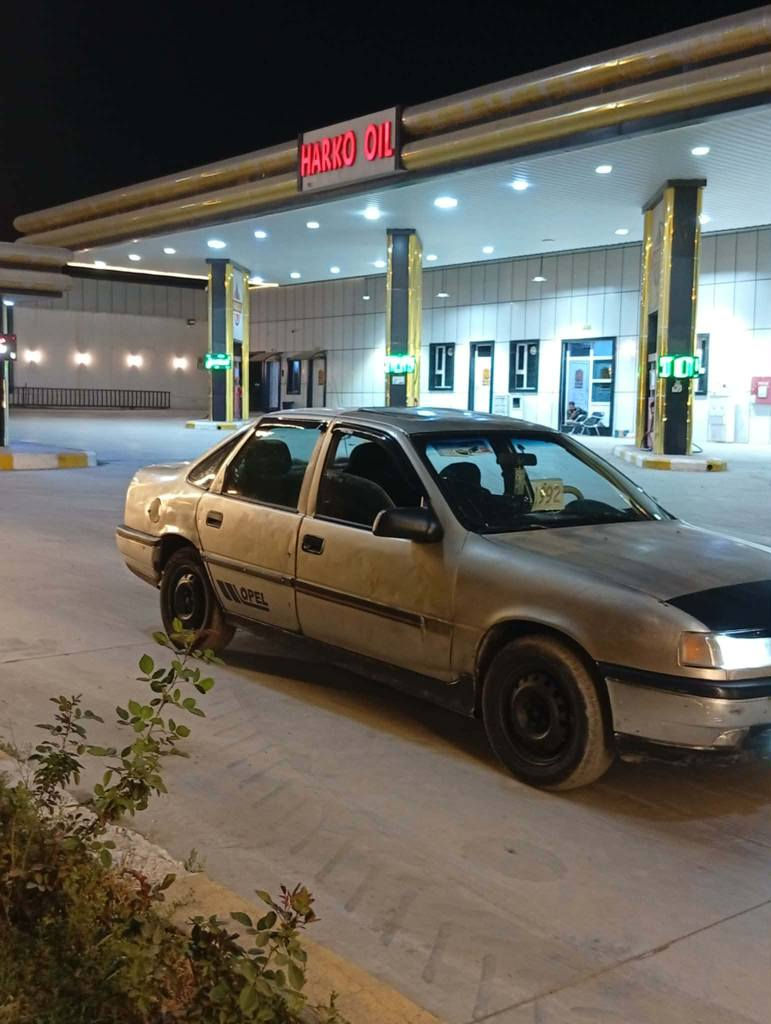 ئۆپڵ ڤیکترا مۆدیل 1992 گێڕ مەکینە بە شەرت مەکینە 16ی قایش پان ڕەقەم بغدا بەشەرت ئەوەی ماڵ کەس نەبێ موس بڕاوە دەعمو لێدراوی نیە سعر 19گڵاو مەجالێکی کەم 
ژ.م ***********
*********** السليمانية, العراق
