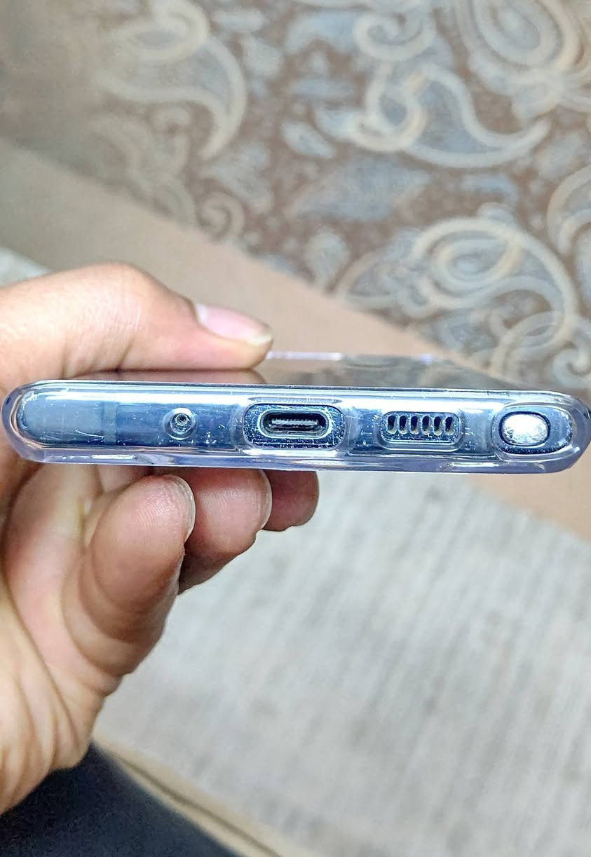 سامسونك نوت 10 بلس بيه عده فطور بشاشه 
مراوس بايفون او بيع 175 وبيه مجال مكاني بغداد ***********
