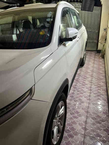 للبيع سياره شيفروليت كابتيفيا خليجي موديل ٢٠٢١ لون أبيض مكفول بدون صبغ وبيها سونار جديد رقم بغداد دولي فتحة حساس كأمره شاشه لمس تحكمات جهتين بالستيرن مانع انزلق حجم محرك ١٥٠٠ تيربو ٤ سلندر كير عادي واتوماتيك تبريد ثلج و٧ مقاعد سيارة مال بيت السعر ١٤٢ ورقة وبيها مجال اتصال رقم تلفون *********** مكان الدورة
