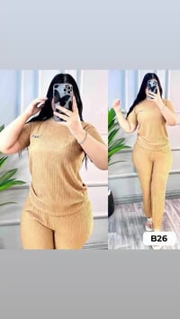 يوجد توصيل لجميع محافضات العراق . لحجز والطلب مراسلة الصفحة او عبر الو...