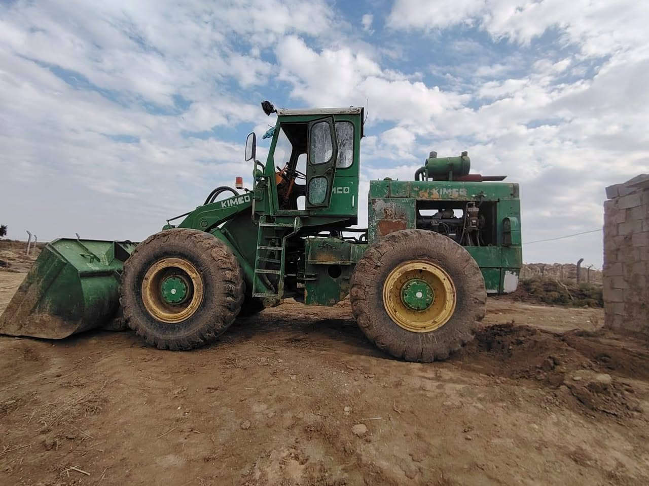 شفل البيع كامتسؤ حجم ٨٠ موديل ٩٢ مكفؤله كفاله عامه مكينه كير  السكنات بم نوزلات شفل جاهز لعمل   شفل ابيعلك بدون مداور راعيه مايندله مكفؤل عشايرن سعرها ٧٥وبيه مجال مكان ميسان لاستفسار اتصل ***********
