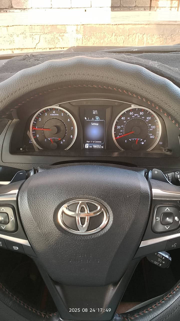 السلام عليكم
كامري للبيع سياره موديل 2017
وارد امريكي اللون ابيض لؤلؤي 
رقم شمال الجديد السياره ضررها قطعتين
 شرط بدون دواخل
گير محرك شرط مامفتوح 
مكان السياره الشرقاط 
سعرها 175$ 
***********
