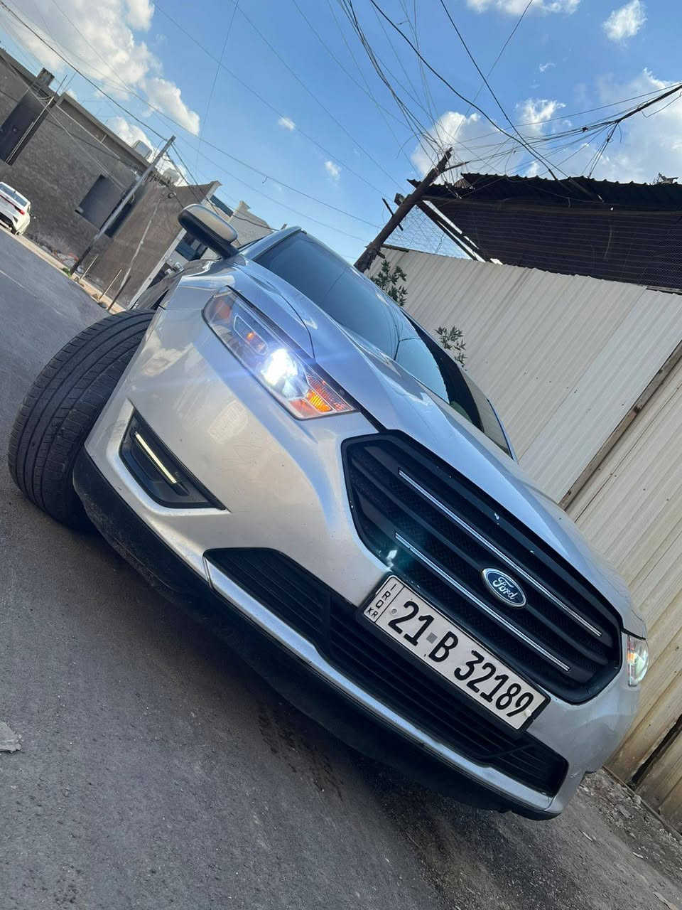 فورد تورس 2013 صبغ جاملغ واحد فقط بدون دواخل بدون ايرباك سيارة جديدة كلش رقم وهزة  وسنويه جدد
تخم تاير جديد بلكات نوزلات عبوة فيت بم دهن وفلتر ماصدات صدر خلفي أمامي تبريد ثلج سيارة جاهزة على اخر حبايه وكلش جديدة بلحقيقه بلصور ممبينه السيارة سعرها 115 وبيها مجال كلش بسيط مكاني بغداد الغزاليه ‏‪***********‬‏
