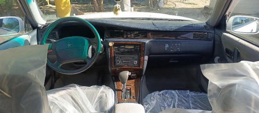 السلام عليكم ورحمه الله
راس الثور فلات صدفيه مديل ١٩٩٦ 

سيارة كفاله من الكص والنقل جثه والضربه القويه عضمها حلو وما بي دكه جاكوج 

تخم تاير جديد 

حداديه جديده 

السياره احلا من الصوره

مكينه 3000 بيها براص فقط الباقي كلشي بالسياره مشروط 

للبيع السعر ٩٢ وبيها مجال قليل 

*********** 

بي واتساب
