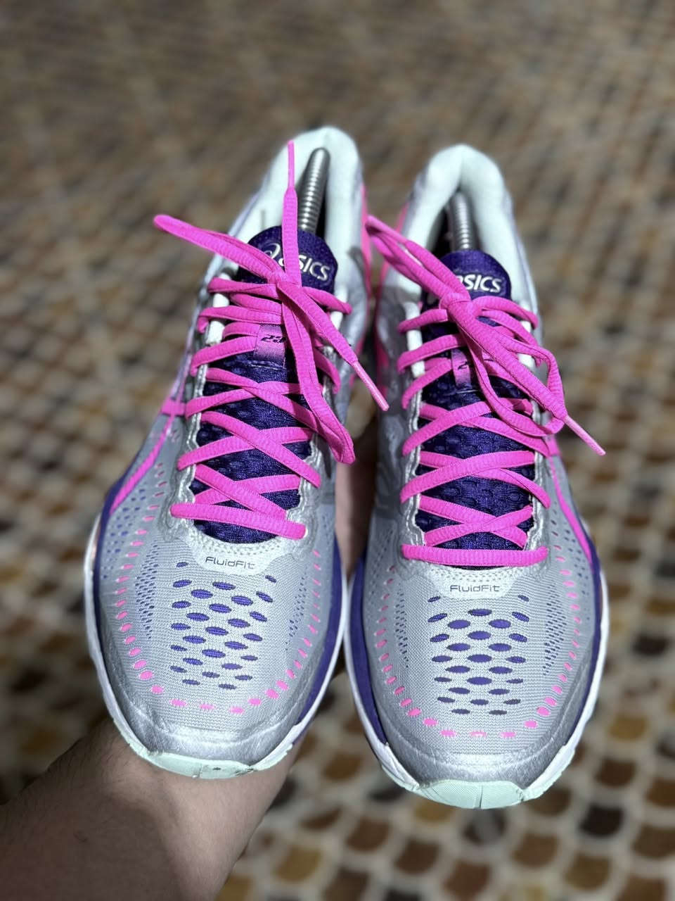 ازيكس اسم ملبوس
يلبس 43 او 43 ونص
يلبس طول القدم 27 ونص
يوجد توصيل


**إذا كنت صاحب هذا الإعلان وتريد حذفه لأي سبب، رجاءا أرسل رسالة إلى الدعم الفني**