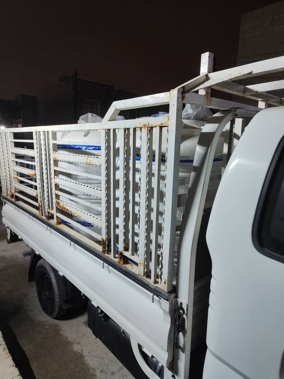 محجر نثيه بي خياسات السعر 50الف مكاني بغداد  ***********
