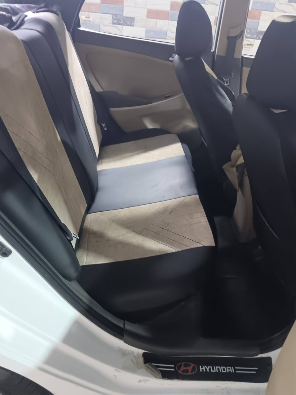 سلام عليكم ورحمة الله اكسنت وارد خليجي بدون حادث عده دواسه بيهه طخه بصيطه بغداد بسمي  رقم الهاتف ***********
