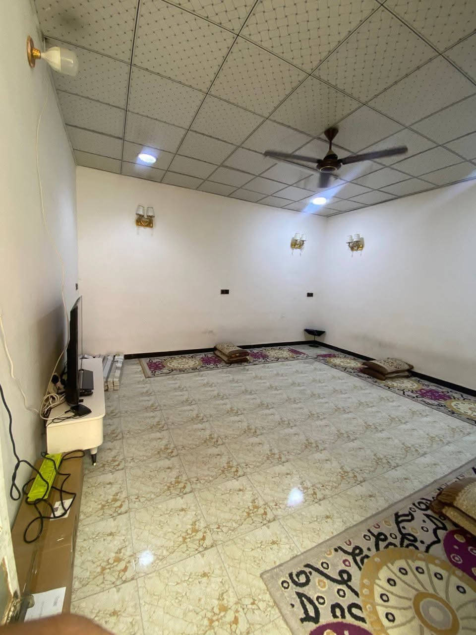 اعلان : عقار للبيع ( طابو  ملك صرف    في الزعفرانيه 

🔸 موقع العقار :  نهايه شارع المعهد دور الشرطه   

موقع مميز شارعين كبار مثل ما واضح جزره وصطيه 

🔸 مساحة العقار : ( 200) متر  الواجهة(10) نزال (20)

🔸 جنس العقار : طابو ملك صرف   طابق واحد 

🏗 يحتوي على  ستقبال معزوله صاله مطبخ صحيات منور 

يحتوي على 3 غرف نوم 

🏕 بيتونه صطح  بنا 2017

السعر المطلوب 200 قابل 

مراجعه مكتب عقار الاماكن  بيع مباشر 

♦️ للاستفسار يرجى اتصال بلرقم 

*********** مكتب الاماكن للعقارات
