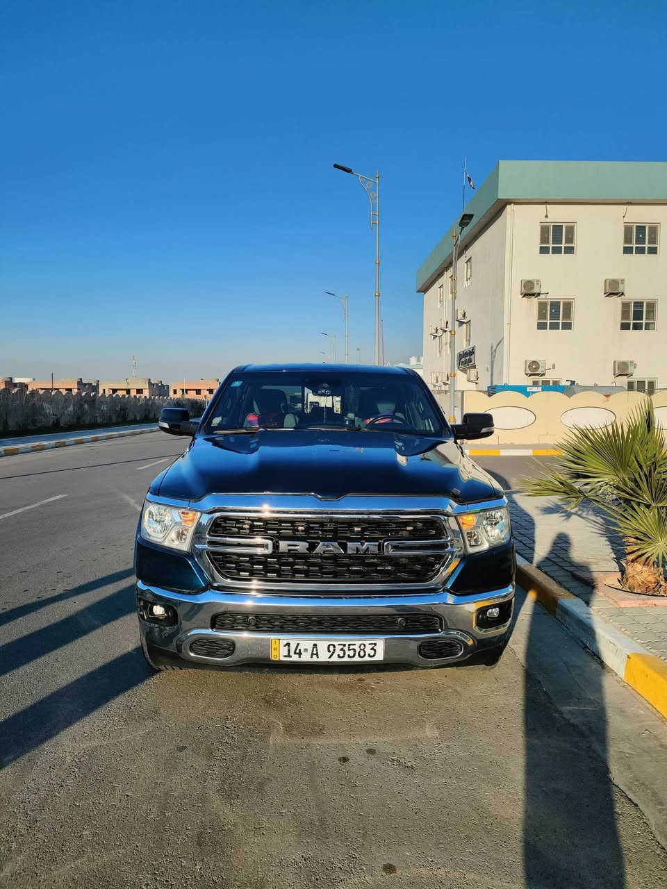 رام لون ستار موديل 2022 محرك 5.7
مسافة 66,200 ك
باب طويل بدي قصير 
شاشة تسلا
تدفئة ستيرن مع مقاعد الأمامية 
تحكم مقعد السائق كهربائي
نظام تحديد مسار 
تحكمات ستيرن و مثبت سرعة و مثبت مسار
كشنات مخمل لونين رصاصي و اسود
كامرة خلفية و كامرة مراية الوسطية
 بريك طوارئ تلقائي
مراية خلفية سلايد
داتا شو
مري قلاب 
سستم صوت alpain مكون من 9 سماعات
السيارة بدون اي ايرباق
رقم بصرة دولي
الحادث فقط بنيد وچاملغ ايمن تبديل وصبغ 
سعر بيع ( 345)
 *********** للتواصل
