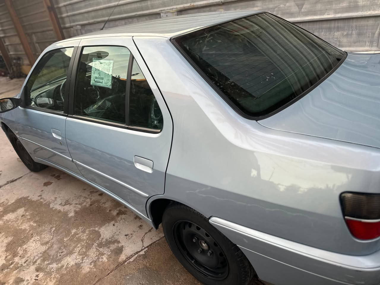 ياالله سلام وعليكم اخوان بيجو ،،(306)
موديل 2003

اخوان السيارة جانت مخزنة ماشية 70الف 

السيارة جديدة بمعنة الكلمة كفالة عامة 
كير محرك كهرباء دواخل بشرط الفحص والسونار 

بيهة بارد بجاملاغ الامامي فقط 

هزة أو سنوية أو للوحات جدد 2026او بسمي 
مكان السيارة بغداد سعر عل خاص للاستفسار 
                         ***********
