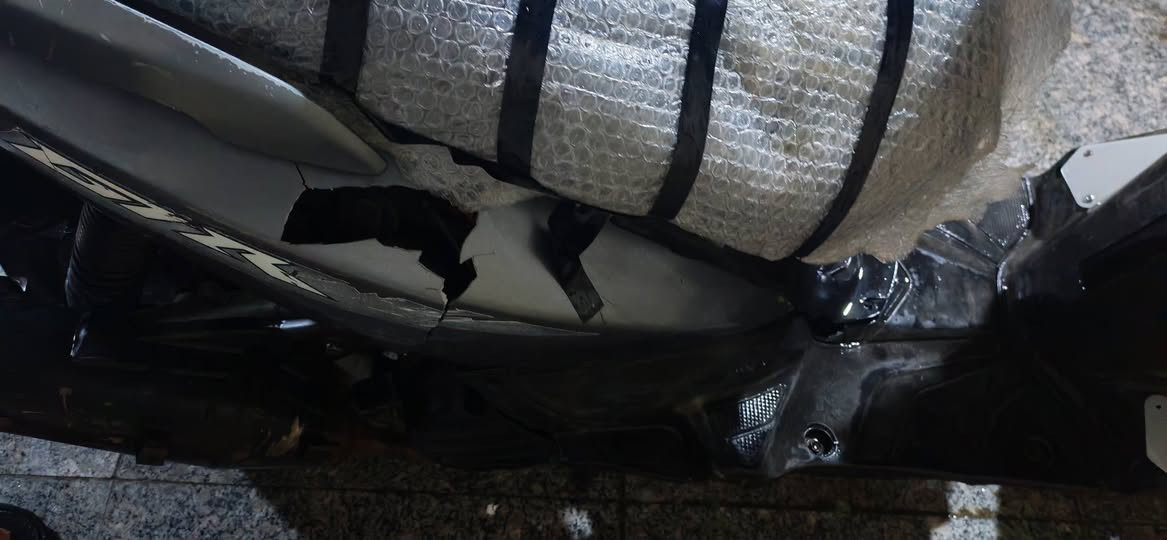 سلام وعليكم ماكس ثلعب جي تي ار للبيع الدراجه بيها نقص كفرات امامي الدراجه نضيفه سعر 375 وبيها مجال حك الجيه مكاني بغداد الحارثيه رقم *********** ومعا تحياتي للجميع
