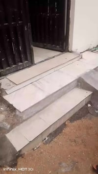 بيت رهن حي العامل 100متر رهن 15مليون 07724583992