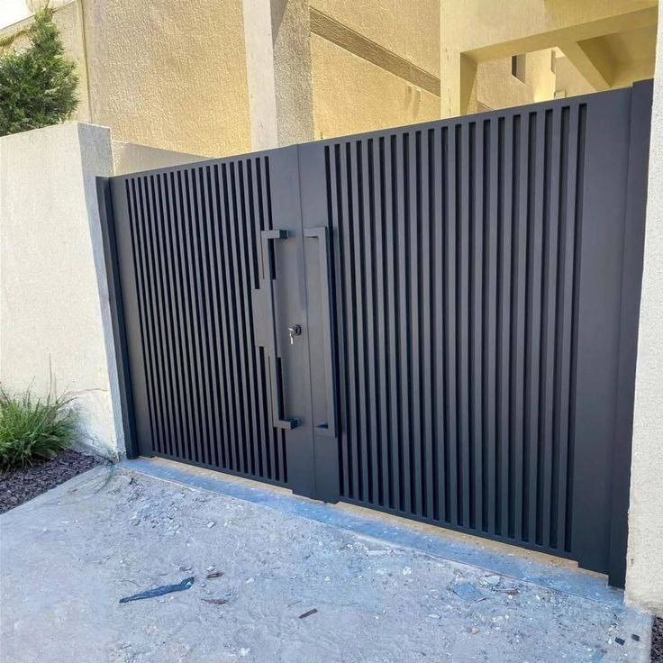 ✨ باب بيتك هو أول انطباع… خلّه مُبهر 👌

إذا تدور على أبواب خارجية مودرن تجمع بين: 

✔️ الفخامة
✔️ المتانة
✔️ التصميم العصري

إحنا نوفر لك تصاميم تناسب كل الأذواق 👇
🔸 خامات عالية الجودة تتحمل كل الظروف
🔸 ألوان وتشطيبات حديثة 
🔸 تفصيل حسب الطلب وبأدق التفاصيل

💥 لا تخلي بابك عادي… خله يعكس ذوقك وهيبة بيتك
📩 راسلنا الآن واحجز بابك 

📞 استشارة مجانية + عرض خاص لفترة محدودة
***********

عنوانا | بغداد | حي القاهرة

#أبواب_مودرن #أبواب_خارجية #ديكور #تصميم_منازل #العراق #بناء
