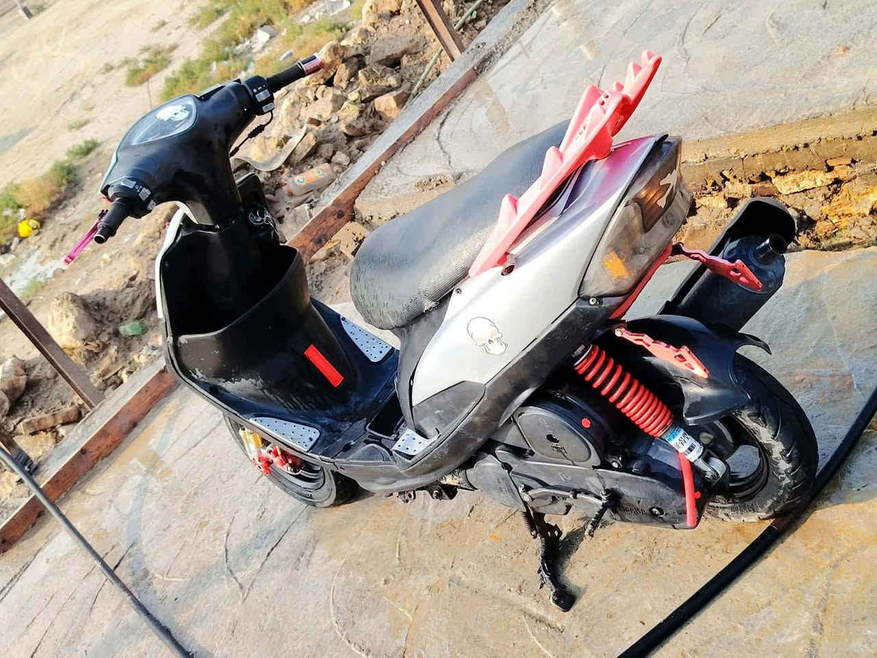 للبيع ماكس بوشه 55 صالنصه رياضي اشاير سلف هندر جاهزه الدراجه مكاني  غماس السعر 550 وبيها مجال
*********** المايعجبه السعر كلشي اكو بسوك لحد يكسر بيها
