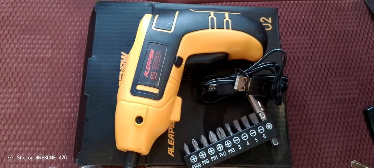 كورسي /دريل شحن /مرشه شحن زراعي
جمله 
***********
Whats app
