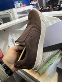 ايكو • جلد طبيعي • ٤٣ و ٤٤