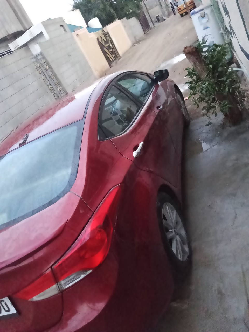 سلام عليكم الانترا مديل 2012 للبيع وارد امريكي ضربه جاملغ خلفي بدون داخل وبيه 3قطع صبغ كلير سياره جاهزه مكينه وكير وحداديه بجيس وتبريد وتدفأه فول ماشيه 158 رقم كربلاء انكليزي سنويه 30 تحويل مباشر سياره جاهزه مكان كربلاء سعر 105 بيه مجال بصيط غير متواجد عل خاص الاتصال *********** مكان كربلاء
