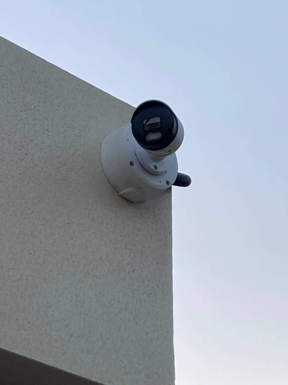 #عين_كربلاء_للكامرات

#عنوانا كربلاء الجاير حي الامام علي قرب اسواق برتقالة 

تم بحمد لله تجهيز وتنصيب مجموعة من كامرات المراقبة في في بيت احد زبائننا الكرام في #كربلاء_المقدسة حي الموضفين مكونة من ٧ كامرات من ماركة RB  وبدقة 4m وتحتوي ع خاصية الصوت والليلي الملون   

للطلب او الاستفسار الاتصال بالرقم *********** او مراسلتنا ع الواتساب ع نفس الرقم

#كامرات_المراقبة
#كربلاء
#مبيعات_كربلاء
#كامرات_المراقبة
