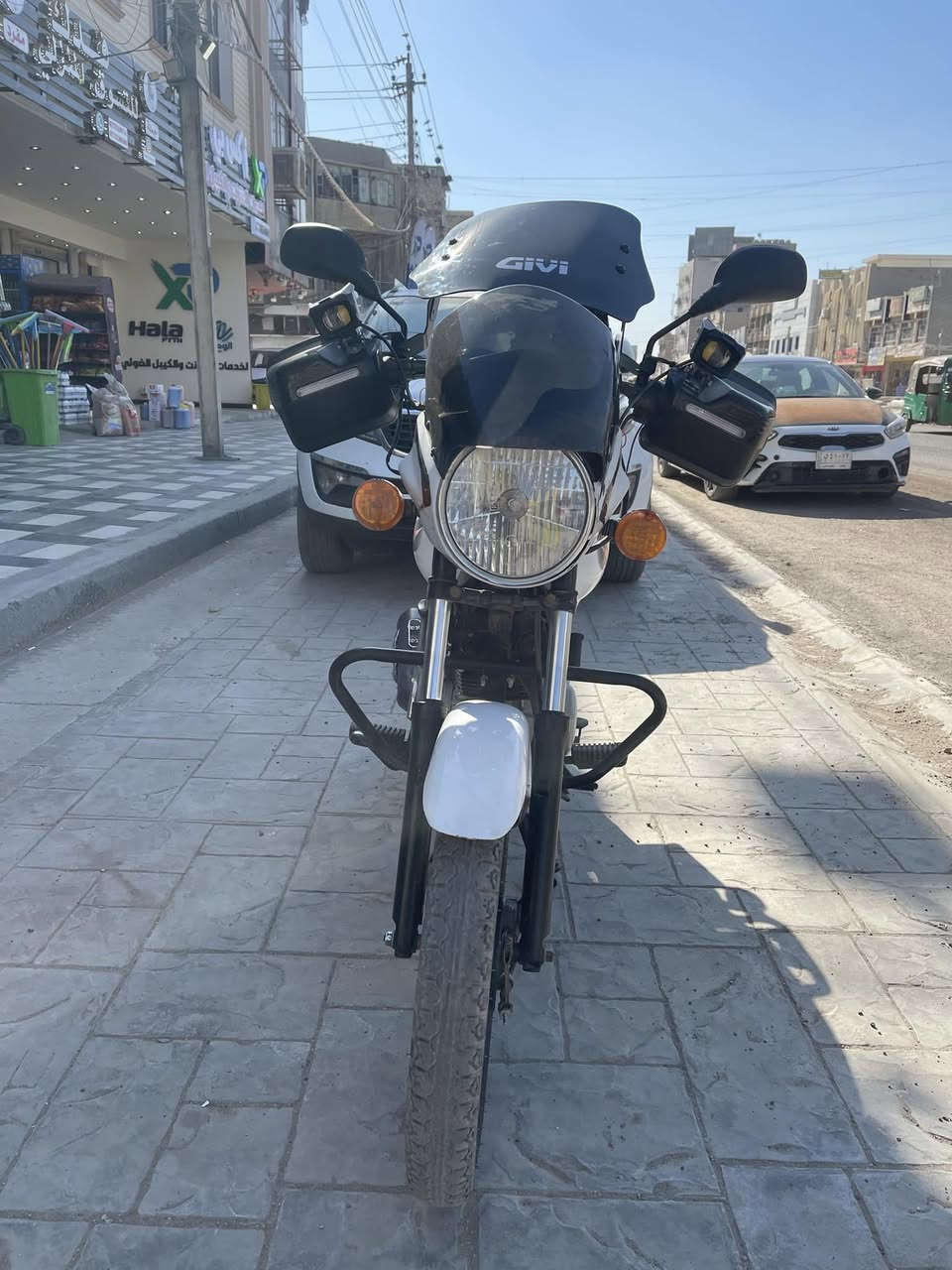 سلام عليكم 
دراجه بوكسر مديل 2022 محدثه 2023 دراجه نضيفه مبدل ولفات فقط سنويه باسمي تحويل ثاني يوم السعر ١٩٠٠ وبي مجال بسيط ***********
