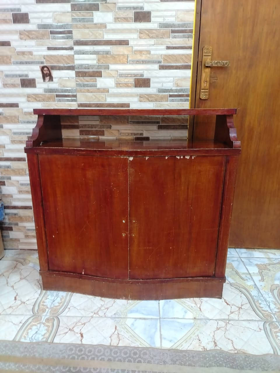 الشراي الاتصال على الرقم *********** العنوان ميسان المركز
ميز المرايا ٤٠
ميز  تلفزيون بابين  ٤٠
سرير نفرين  ٣٥

الملحقات كلهن خشب تزگام شغل عماره مو جاهز
الاسعار بيه مجال
كل الأغراض شرط الفحص
