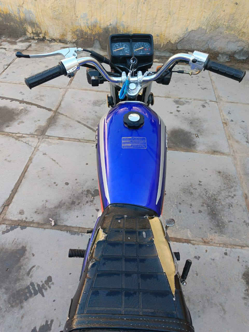 السلام عليكم دراجه أرشه موديل 2019 اوراق كامله باكيت شاصي نضيف دراجه حلوه فقط مكينه مفتوحه  كلشي مابيه كهربائيات كله تشتغل سعره ،650 وبيه مجال لللشراي  المكان الشطره ***********
