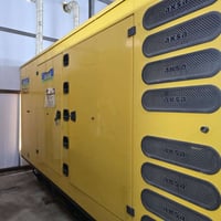 دايو دوزان 10 سلندر  سيت بلادي 640 kv المكينه لاتنقيص ولا تبخير شرط ال...