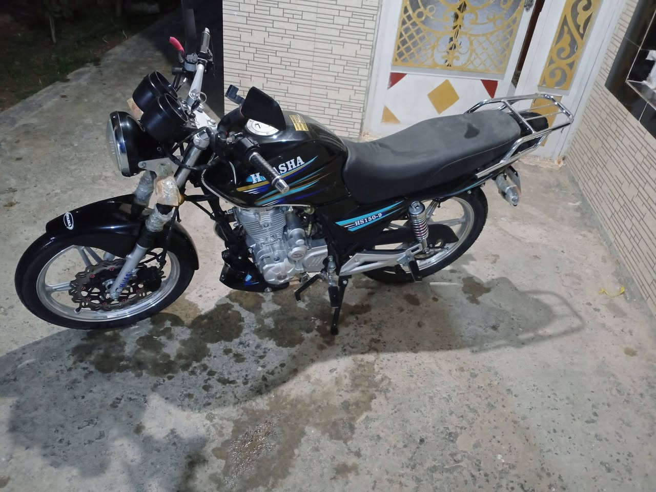 ماطور هاوشه للبيع بعده زيرو سعره مليون 150 وبي مجال قليل مكان البغدادي ***********
