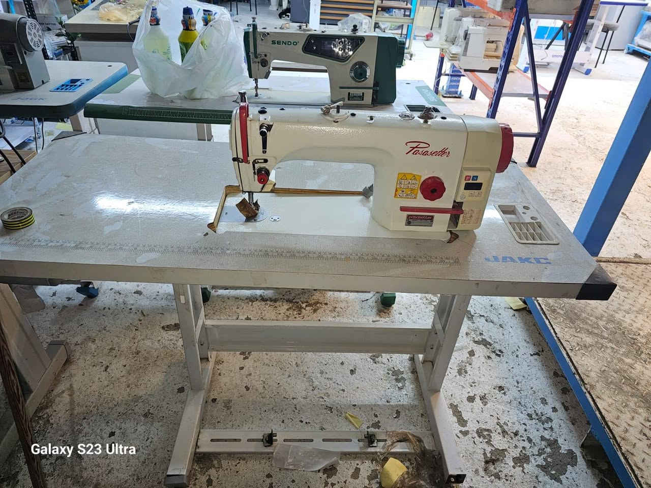 السلام عليكم ورحمه الله وبركاته
عيد فطر مبارك وكل عام وانتم بالف خير اعاده الله عليكم بالصحة والعافية 
.
اعزائي زبائنا ومتابعينا 
لدينا مكائن صناعي جديد غير مستخدم لكن بسبب العرض وتعرضه للاتربه سيتم تخفيض اسعارهن إلى 20٪ 
راح انزل صور المكائن بس هذني الكم قطعة 
الي يحب يرسل صورة المكينة مع رقم الهاتف والعنوان 
المكائن كراتيهن موجودة المكائن جديدة غير مستخدمة 
ارجع واكرر غير مستخدم فقط معروضات بالمحل 
سعر المكينة 275 الف فقط فقط فقط


**إذا كنت صاحب هذا الإعلان وتريد حذفه لأي سبب، رجاءا أرسل رسالة إلى الدعم الفني**