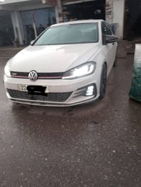 غولف GTI • ٢٠٢١ • جير عادي