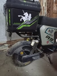 دراجه شحن جديده نهار 9 قفلها ب 500  👌 07728634249🤙