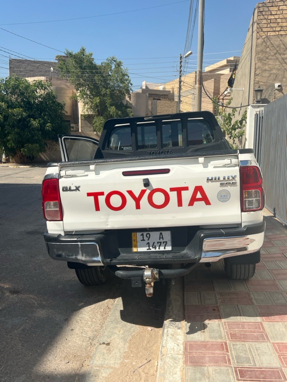 هايلوكس بيكم ٢٠١٦ في كربلاء فور ويل محرك مكفول سنويه لحد٢٠٣١ باسمي ضريبه مدفوع لحد هاي السنه محرك مكفول بس بيها ثلاث ملاحضات بسيطه دعجات خفيفه السعر٢١٠ وبيها مجال الرقم ***********