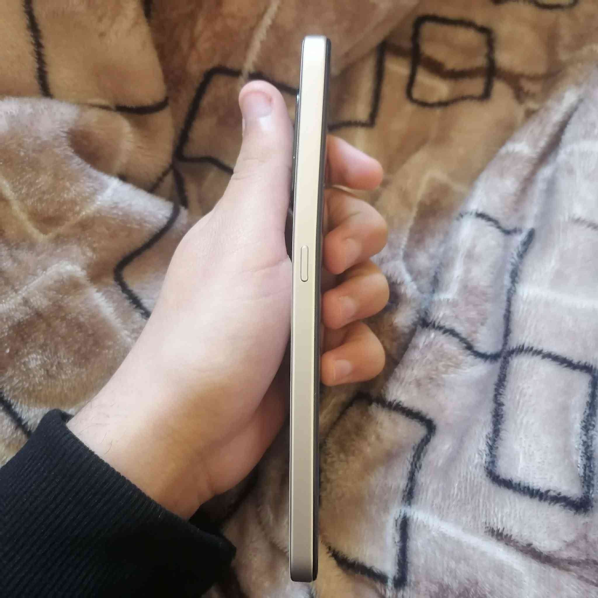 📱 هونور x7d 
💵 السعر: 110 ألف يرهم مراوس ويا اكس ماكس
🔹بوبجي 60 فريم 
🔹 الذاكرة: 256GB 
🔹 الجهاز شغال بالكامل بدون أي خلل
🔹 البصمة شغالة طبيعي
🔹 دبل سيم شغال طبيعي
🔹 الكامرات شغالات وتصويرهم حيل حلو 📸
🔹 الهزازات شغالات طبيعي
📌 ملاحظة:
فقط الشاصي بيه عواج قليل ما مئاثر نهائياً 
📍 الموقع: موصل – الأيمن 
📞 التواصل: خاص أو اتصال مباشر
***********
