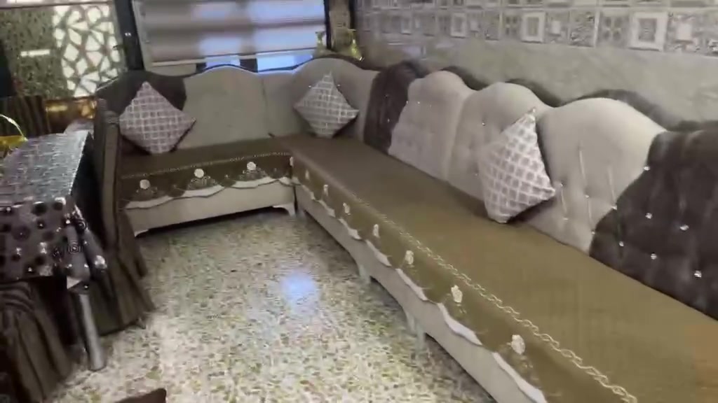 ديوان خشب عراقي عنوان زيونه  200 بيها مجال


**إذا كنت صاحب هذا الإعلان وتريد حذفه لأي سبب، رجاءا أرسل رسالة إلى الدعم الفني**
