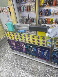 فاترينات مستعملات • ١٠ قطع • النجف