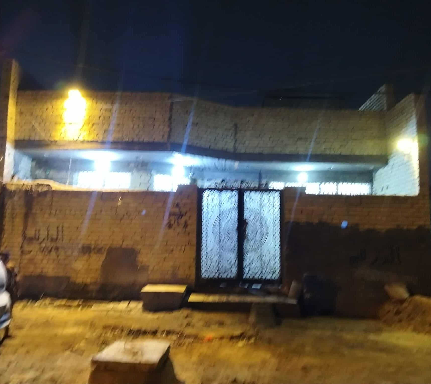 بيت بلدسيم الخضراء قريب على شارع ركن ثاني فرع بلبدايه متوفر جميع الخدمات طابق التاني صاعد/*********** وتساب
