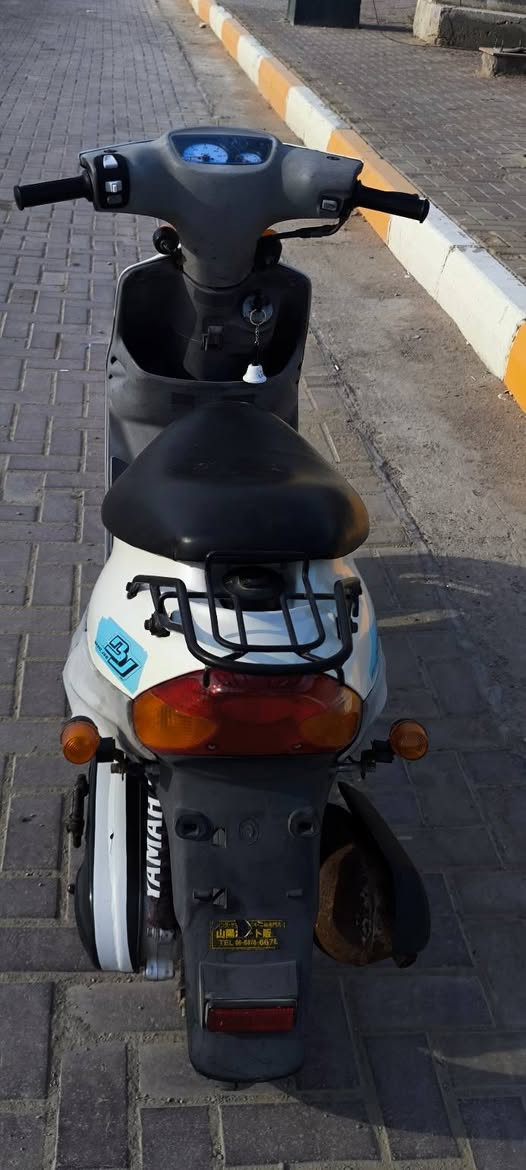 سلام وعليكم بيجي حاويه    كفاله عامه فول نضافه فحل  بعدها على وضع لبلا د  بعد احلا من صوره وبلعافيه عل ياخذها      ***********

