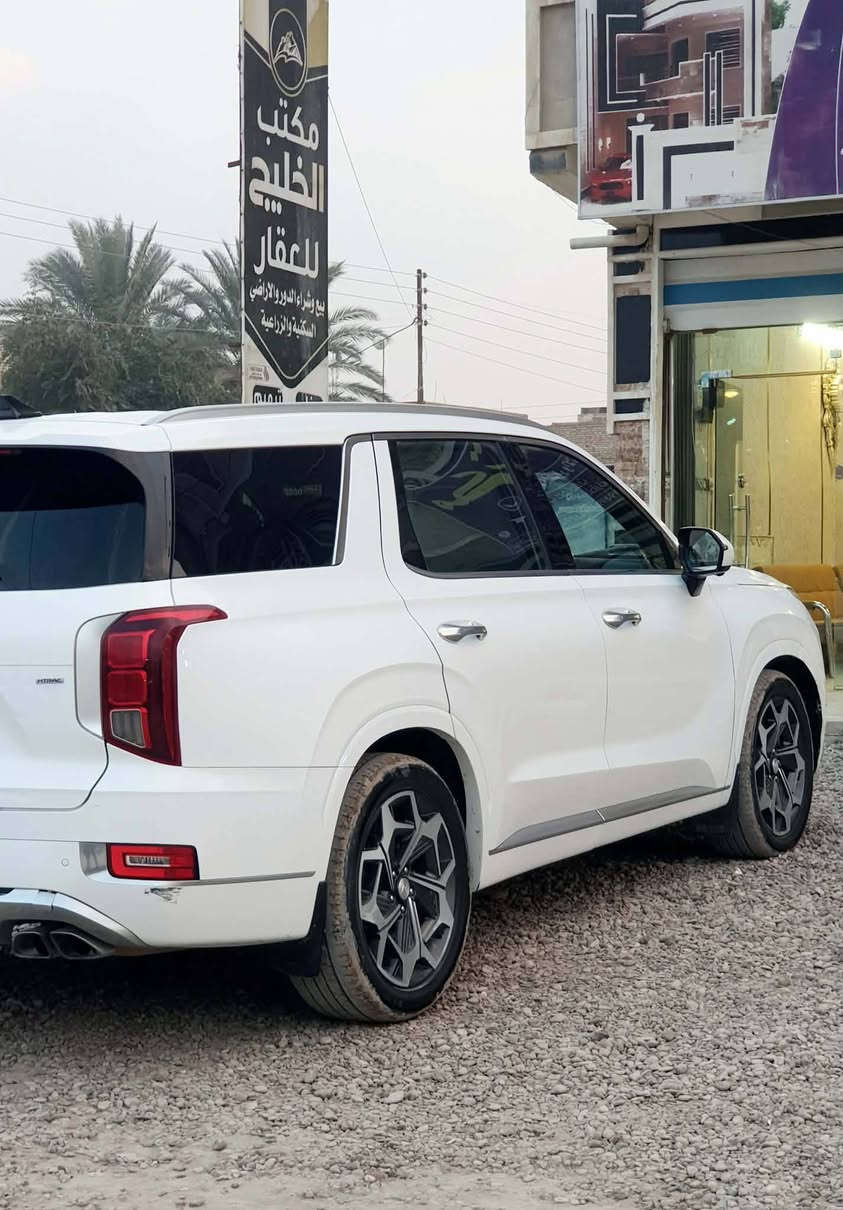 أقره كافة تفاصيل المنشور قبل الاتصال بالرقم وهذا رقم الشاصي KM8R7DHE3MU200262
(بالسايد 2021 وارد امريكي)
فول مواصفات اعلى فئه بيهن 
- رقم بغداد بسمي
- شاشة عرض(داتا شو)
- المحرك   v6    3.8 <كير ومحرك مكفول
- بصمة تشغيل + بصمة ابواب +تشغيل عن بعد
- بانوراما سقف اسود كنتاره
-فتحة سقف عدد ٢
-سماعات من شركة هارمن كاردن  
-رادار امامي  + خلفي+رادار جانبي  
-حساسات امامي + خلفي 
-  كامرات عدد 4  360 درجة  
-  كشنات كهربائي تدفئة وتبريد خزن ميموري 
- كشنات جلد اسود ملكي+٧ راكب قلاب كهرابائي 
- انارة داخليه (محيطيه) + انارة دشبول لد 
- بردات جانبية
- تبريد مركزي امامي + خلفي منفصل التحكم
-تحكم ستيرن + شفتات
- تدفئة ستيرن 
- مرايا هيتر + تعتيم 
- صندوق كهربائي شفط
- وضعيات قيادة  (5) فورويل 4X4
- ويل كب حجم  ٢٠ 
- اوتو هولد + نقطة عمياء 
- سايد بريك بصمة + مثبت سرعة
- شحن لاسلكي 
- إشارات بالمرايا  + إشارات جانبيه
- اوتو بريك 
- تحديد مسار
-شاشة ديجتال كبيرة
-تشغيل عن بعد .
- دفع رباعي
- نظام مانع انزلاق 
- نظام نزول منحدرات 
كشنات Vip منفصل 
والكثير من المواصفات لم تذكر بعد .
   ( حادث بنيد و جاملغ )
رقم الشاصي  KM8R7DHE3MU200262
     *السعر   230 *
مكاني بغداد . ***********  / ***********
اثير بي واتساب
