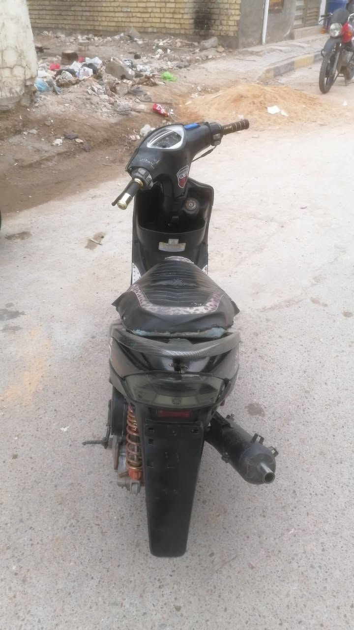 السلام عليكم دراجه ماكس للبيع شغاله كامله من كلشي المكان بغداد الحسينيه مال راشديه السعر 350او بيه مجال حك الجيه *********** الشراي اي خابر او يت دلل
