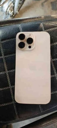 16 برو ماكس مصارله شهرين وشويه جهاز نضيف بطاريه ١٠٠  07839080943