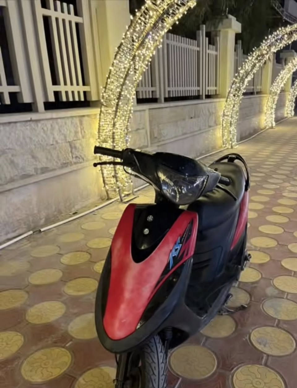 سلام عليكم دراجه ماكس عدله  للبيع رمبه صالي شهر ونص من اخذتهة من الرمبه  الدراجه كامله من كل النواحي. شغل سلف واتوكل عله الله. الدراجه بيهة صالنصه رياضي  سلف رياضي   كفرات ختم واحد من الايت للبك لايت لون احمر جارد المرغوب  السعر 850 العنوان نجف   شارع الغدير  واتساب متوفر  فقط مكلف بل نشر رقم صاحب الدراجه ***********  الموشراي لا يراسل
