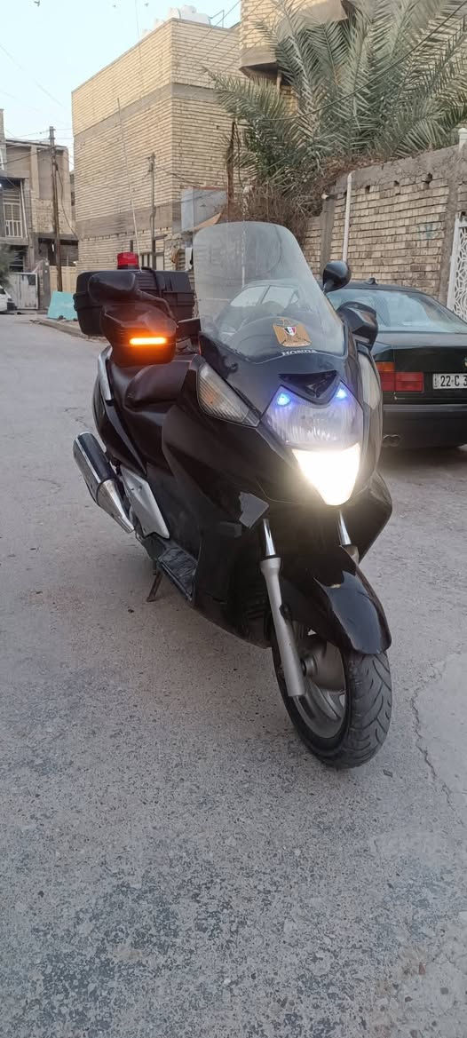 سلام عليكم سلفر ونج مكينه مكفوله كفاله برغي ما مفتوت وراد امريكي سرعه200سعر 16وبيه ***********
