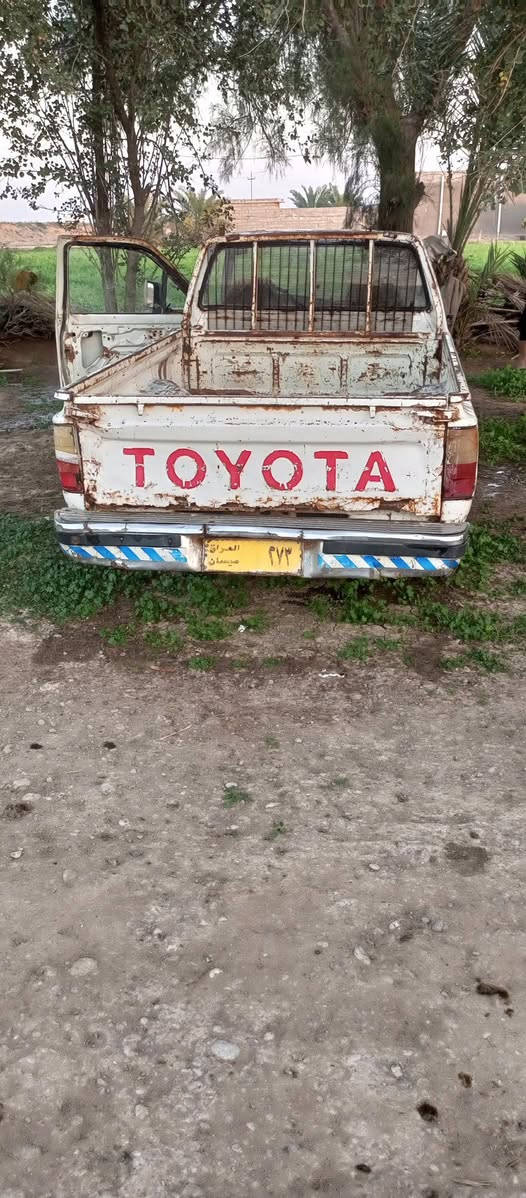 السلام عليكم.. بيكم للبيع تسعين نظيفه رقمها ميسان االمكان ميسان سعر خاص او تصل  ***********
